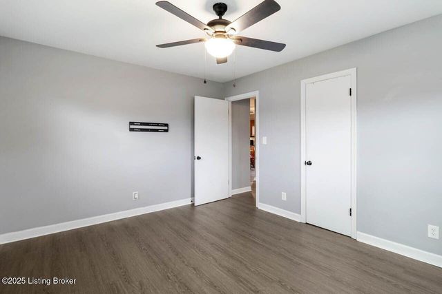 227 Cedar Grove Rd, Shepherdsville, KY 40165