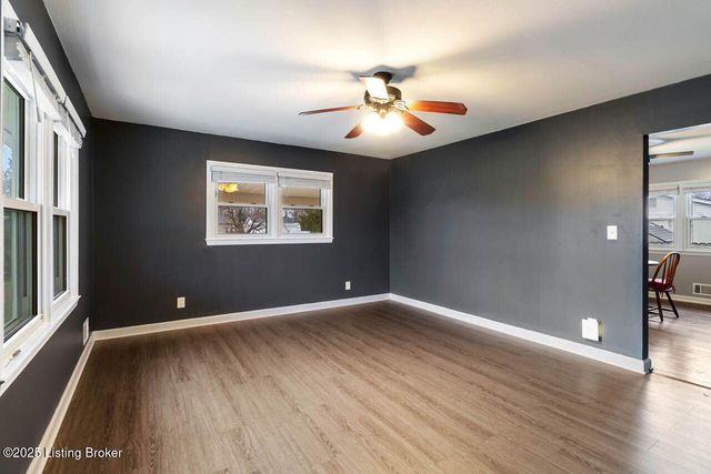 227 Cedar Grove Rd, Shepherdsville, KY 40165