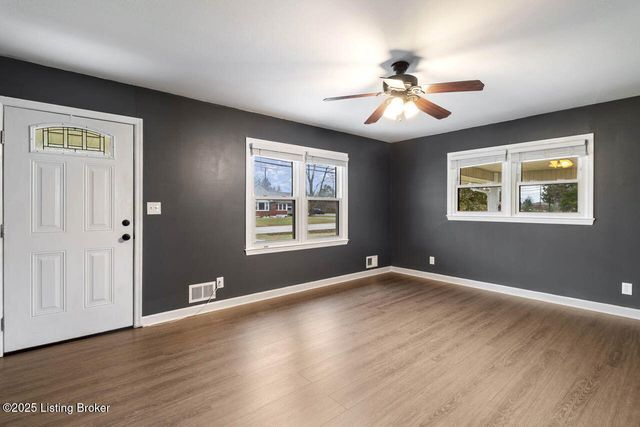 227 Cedar Grove Rd, Shepherdsville, KY 40165