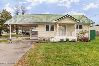 227 Cedar Grove Rd, Shepherdsville, KY 40165