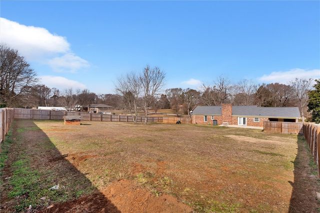 2114 Karen Lane, Anderson, SC 29626