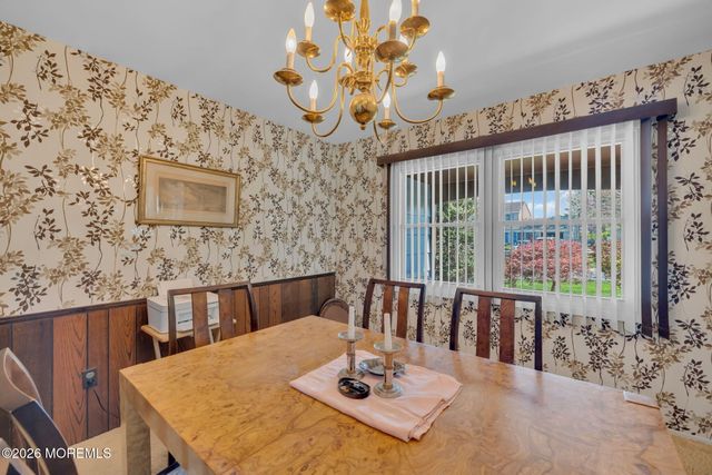 37 Faith Lane, Aberdeen, NJ 07747