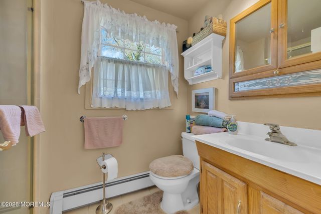 37 Faith Lane, Aberdeen, NJ 07747