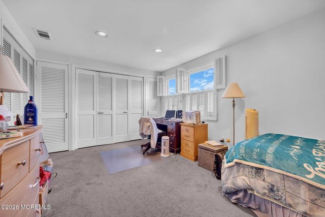 37 Faith Lane, Aberdeen, NJ 07747