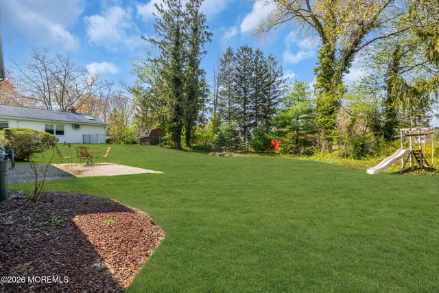 37 Faith Lane, Aberdeen, NJ 07747