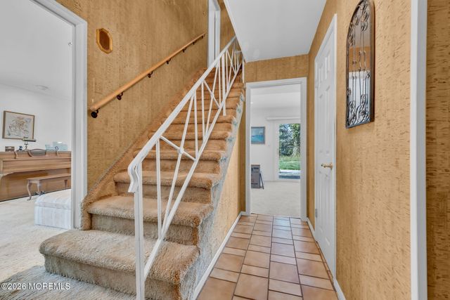 37 Faith Lane, Aberdeen, NJ 07747