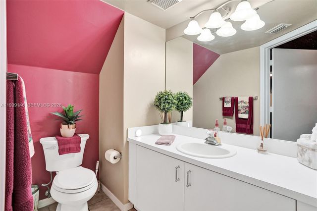 11155 SW 17th Mnr, Davie, FL 33324