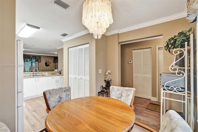 11155 SW 17th Mnr, Davie, FL 33324