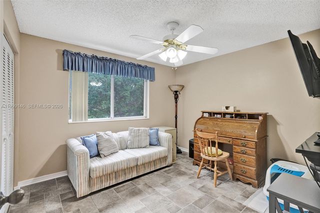 11155 SW 17th Mnr, Davie, FL 33324