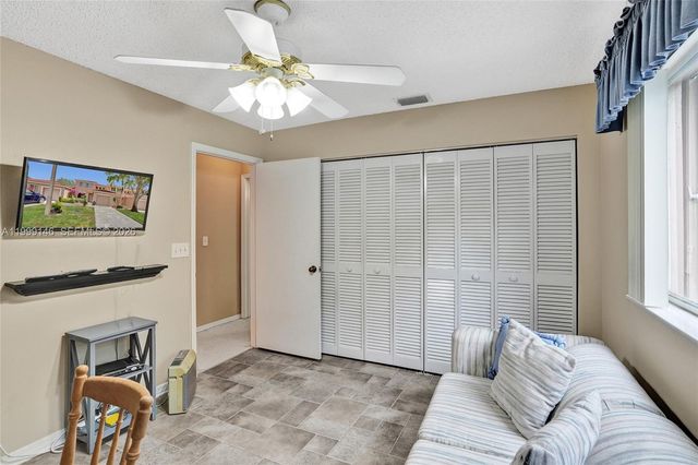 11155 SW 17th Mnr, Davie, FL 33324