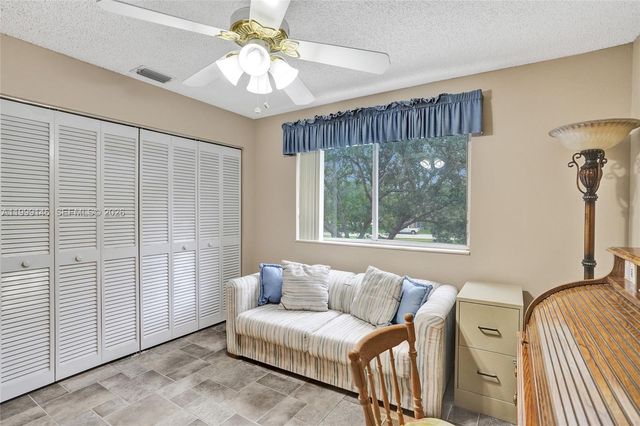 11155 SW 17th Mnr, Davie, FL 33324