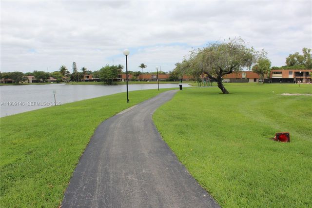 11155 SW 17th Mnr, Davie, FL 33324