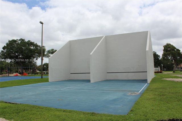 11155 SW 17th Mnr, Davie, FL 33324