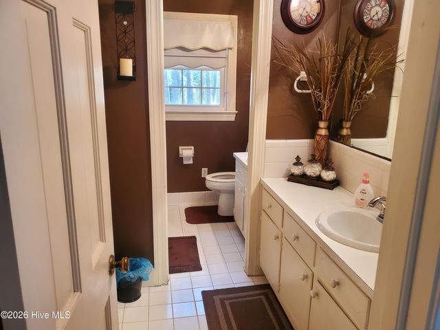 206 Staffordshire Road, Greenville, NC 27834