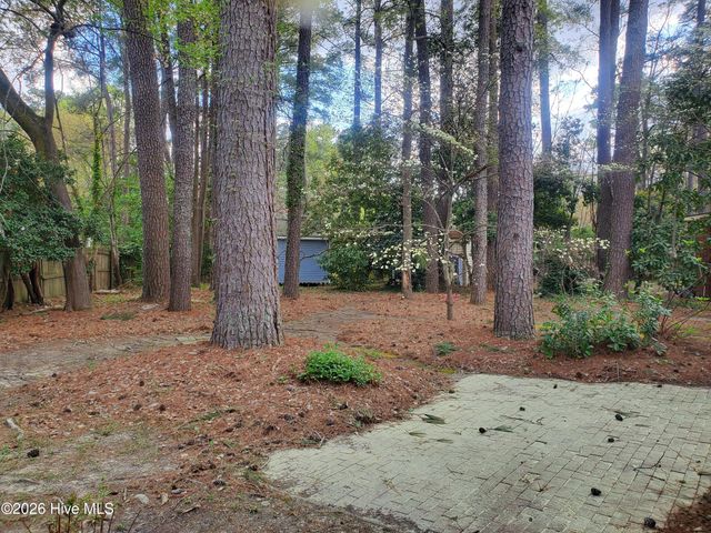 206 Staffordshire Road, Greenville, NC 27834