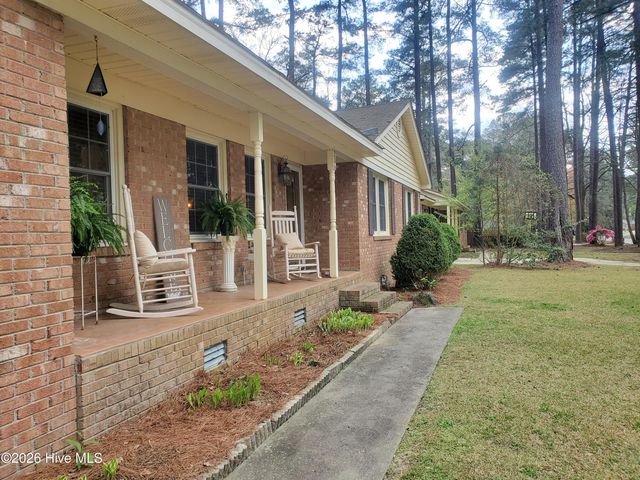 206 Staffordshire Road, Greenville, NC 27834