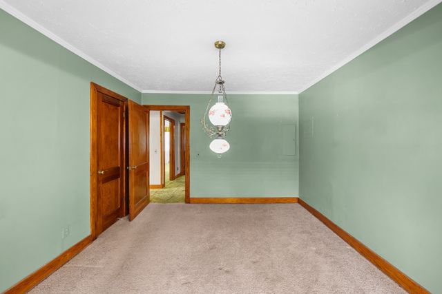 122 Anderson Dr, Tullahoma, TN 37388