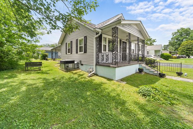 122 Anderson Dr, Tullahoma, TN 37388