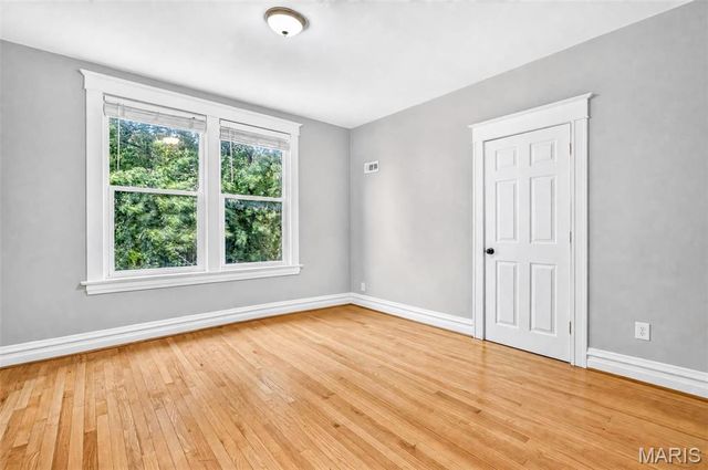 4928 Berthold Avenue, St Louis, MO 63110
