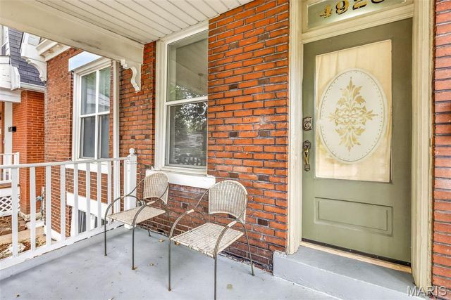 4928 Berthold Avenue, St Louis, MO 63110