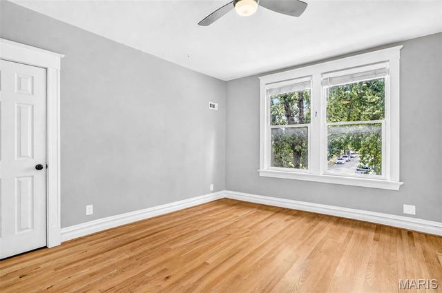 4928 Berthold Avenue, St Louis, MO 63110