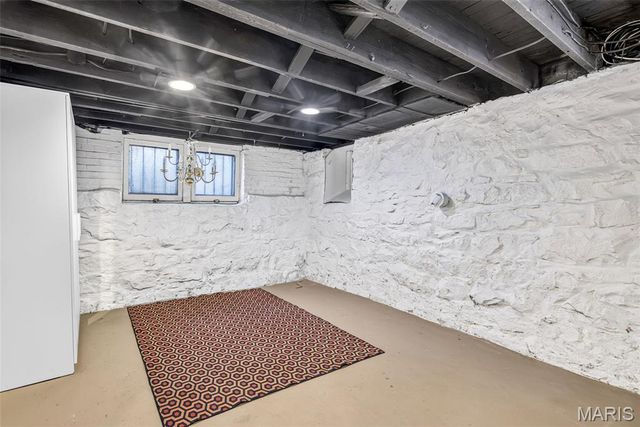4928 Berthold Avenue, St Louis, MO 63110