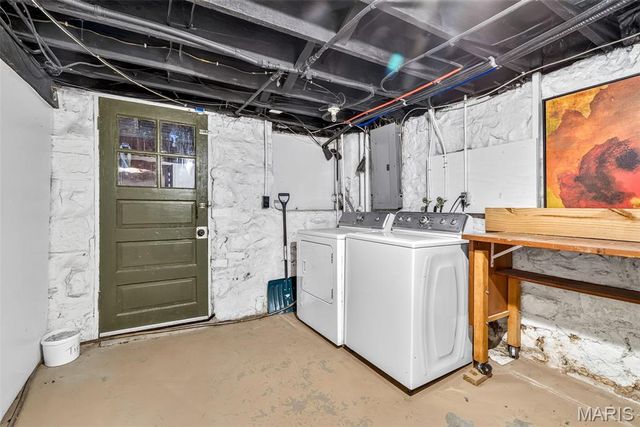 4928 Berthold Avenue, St Louis, MO 63110