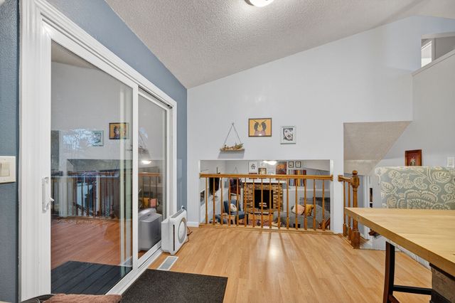 2218 E Caulder Court, Des Moines, IA 50320