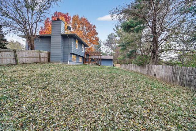 2218 E Caulder Court, Des Moines, IA 50320