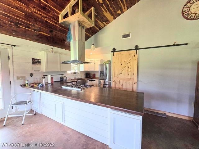 16009 Bradshaw Lane, Mountainburg, AR 72946