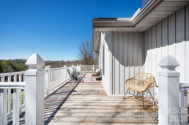 30 Morning Glory Lane, Weaverville, NC 28787