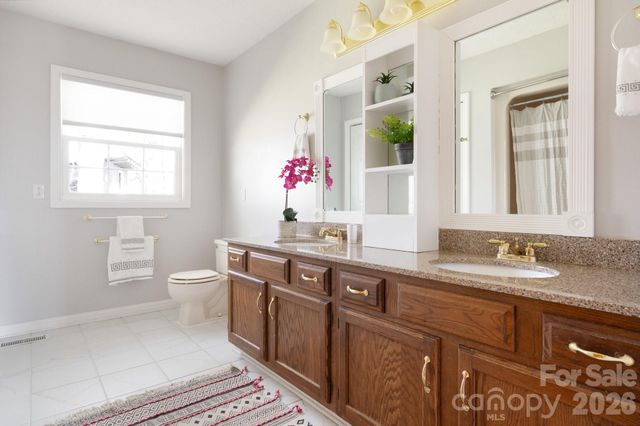 30 Morning Glory Lane, Weaverville, NC 28787