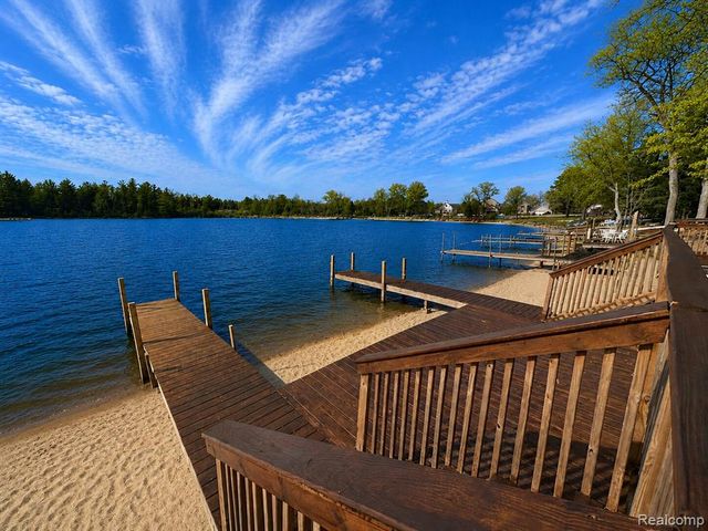 2221 Grass Lake Avenue 31, Lake, MI 48632