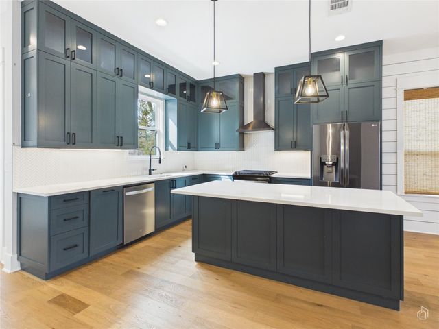 1909 Willow ST 1, Austin, TX 78702