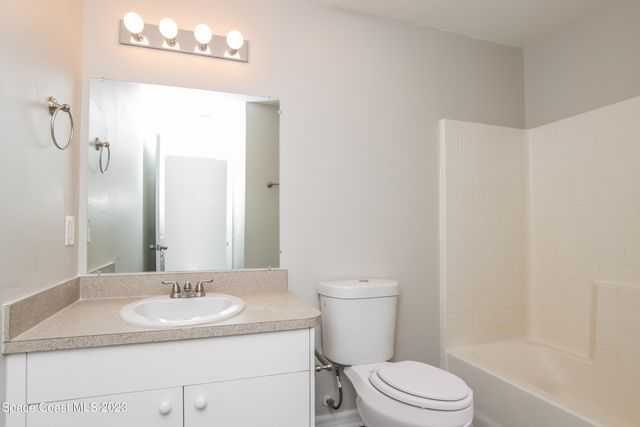 2511 Palomar Avenue SE, Palm Bay, FL 32909