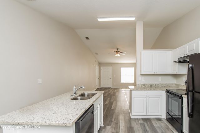 2511 Palomar Avenue SE, Palm Bay, FL 32909