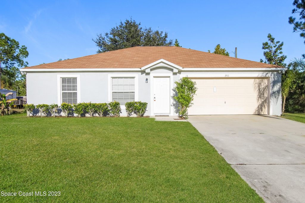 2511 Palomar Avenue SE, Palm Bay, FL 32909