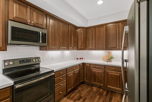 1830 Eagle Ridge Drive 3001, Mendota Heights, MN 55118
