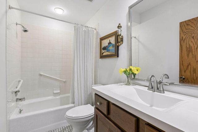 1830 Eagle Ridge Drive 3001, Mendota Heights, MN 55118