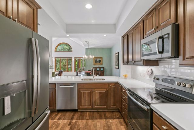 1830 Eagle Ridge Drive 3001, Mendota Heights, MN 55118
