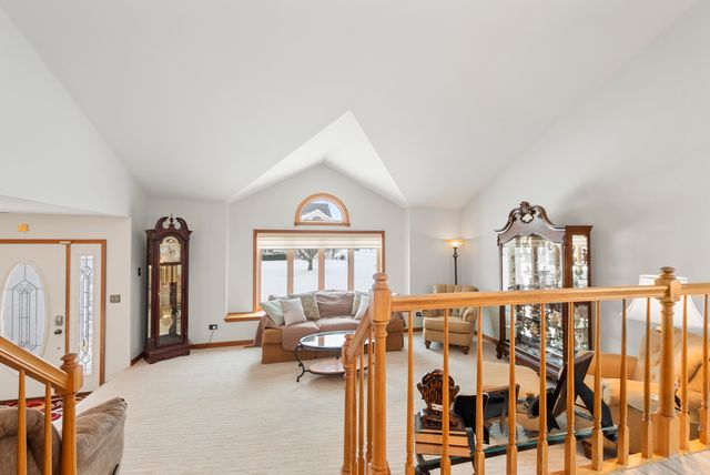 2760 Wood Drive, Dyer, IN 46311