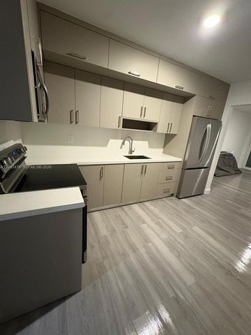 225 SW 76th Court 227, Miami, FL 33144