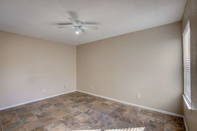 5113 Herrick Court C, Haltom City, TX 76117