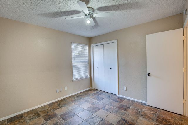 5113 Herrick Court C, Haltom City, TX 76117