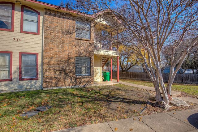 5113 Herrick Court C, Haltom City, TX 76117