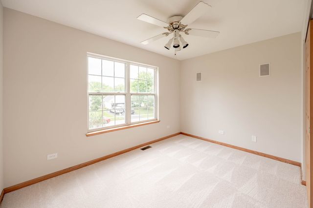 654 Anderson Drive, Lake In The Hills, IL 60156