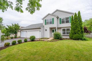 654 Anderson Drive, Lake In The Hills, IL 60156