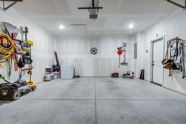 548 Byres Ct, Smyrna, TN 37167