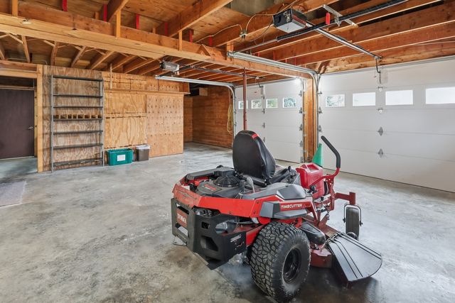 211 Jackson Street, Leighton, IA 50143