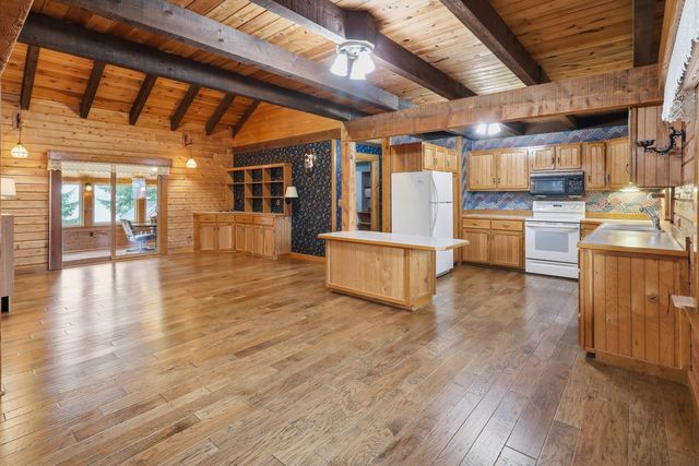 211 Jackson Street, Leighton, IA 50143